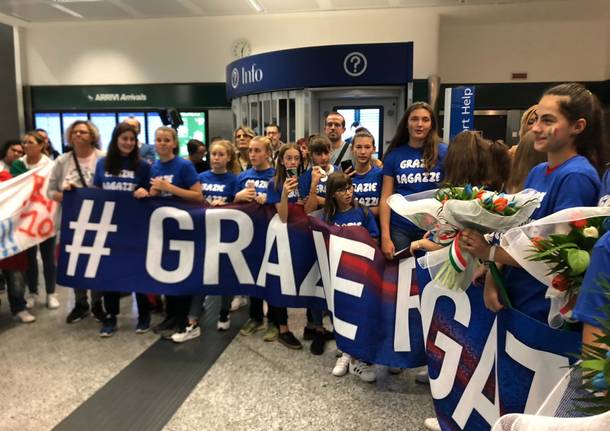 L’accoglienza di Malpensa alle ragazze del volley