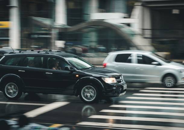 automobili traffico