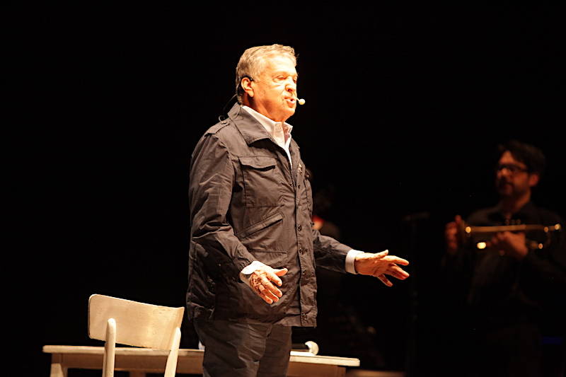 Renato Pozzetto a teatro