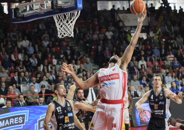 Openjobmetis Varese – Dolomiti En. Trento 93-85