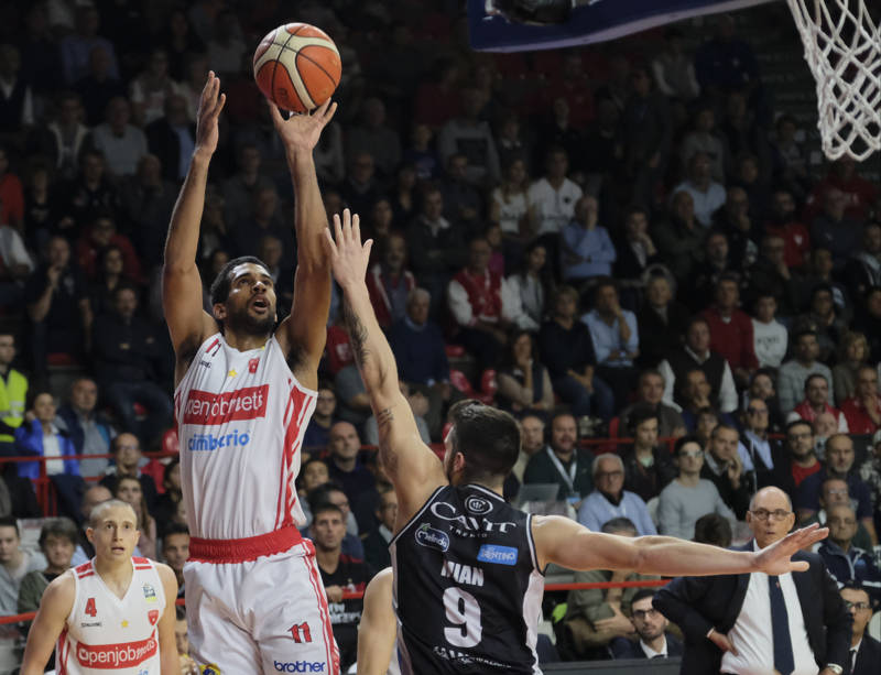 Openjobmetis Varese - Dolomiti En. Trento 93-85