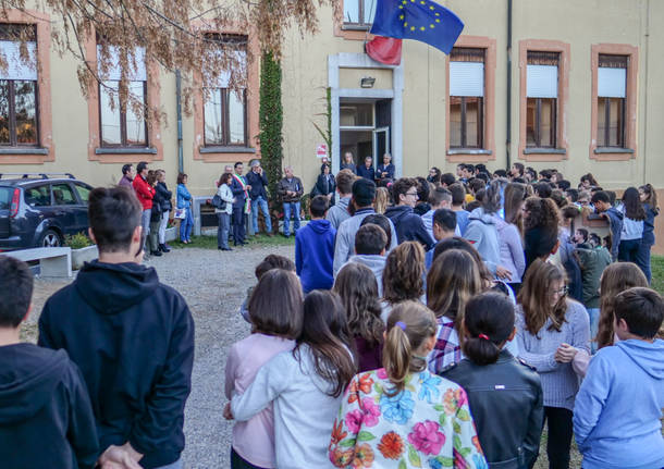 Besnate inaugura i nuovi laboratori della scuola