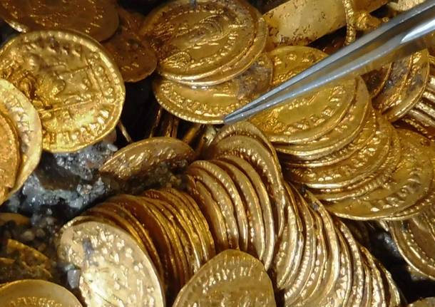 Le analisi sulle monete trovate a Como