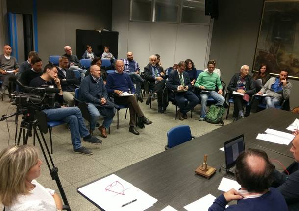 Consiglio comunale urgente: chieste le dimissioni di Castelli