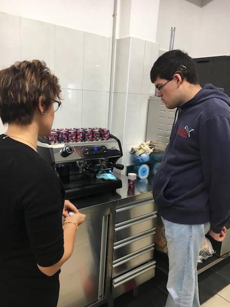 I ragazzi di Magari Domani diventano barman