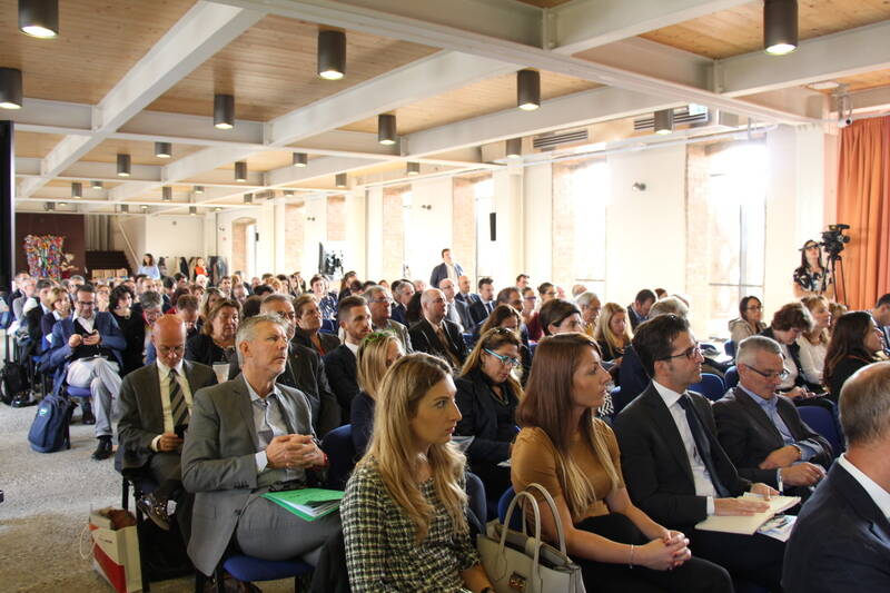 IMG 4253 pubblico Inaugurazione Social innovation Academy MIND