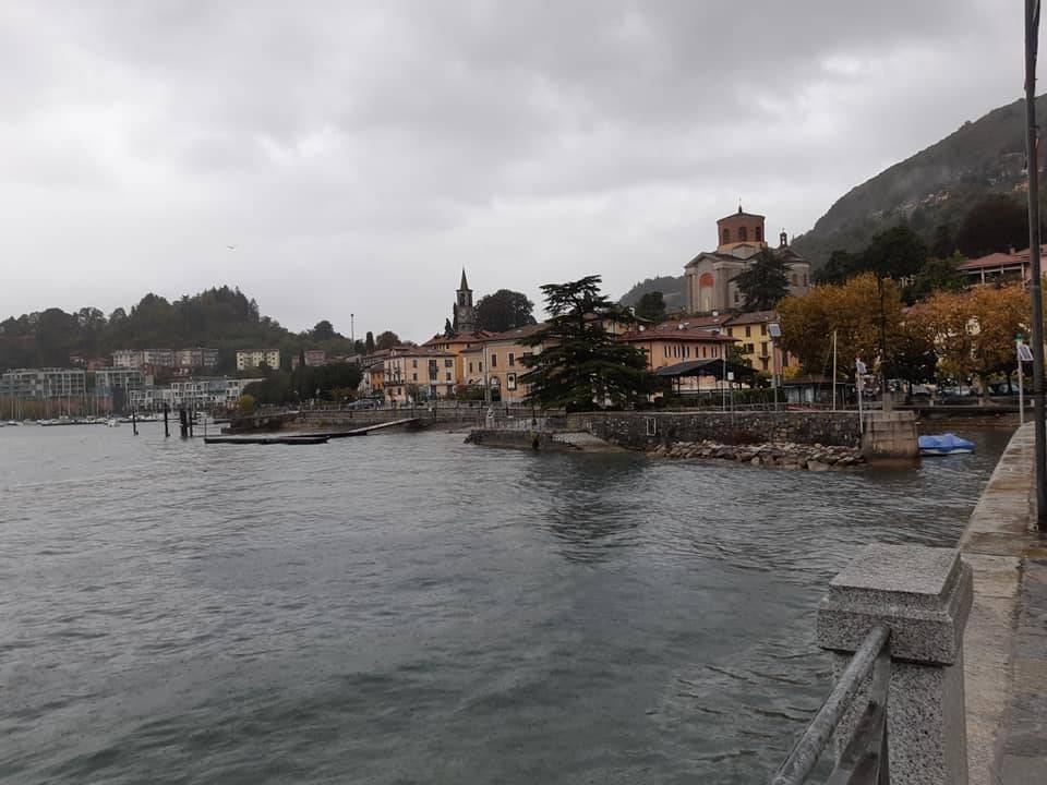 Laveno Mombello sotto la pioggia, Lago Maggiore 