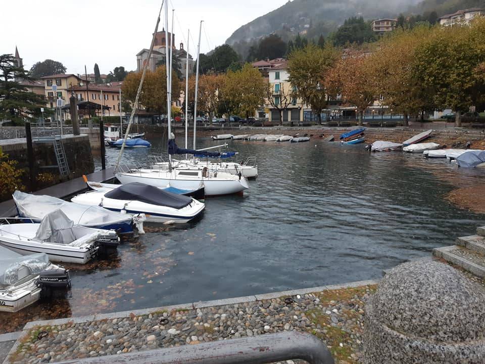 Laveno Mombello sotto la pioggia, Lago Maggiore 
