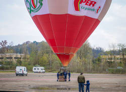 Tutti in fila per la mongolfiera di Iper