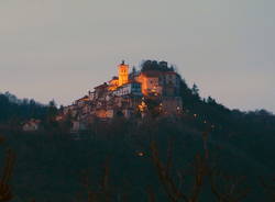 Il Sacro Monte dopo il tramonto