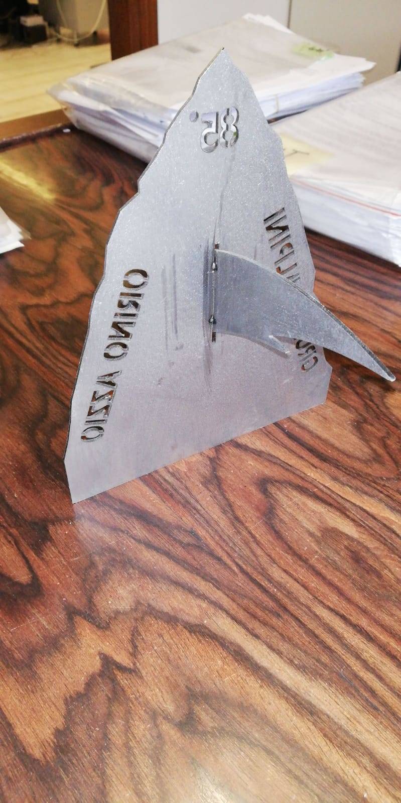 La penna degli alpini diventa monumento