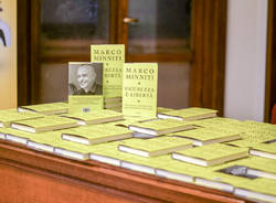 Marco Minniti a Varese presenta \"Sicurezza è libertà\"