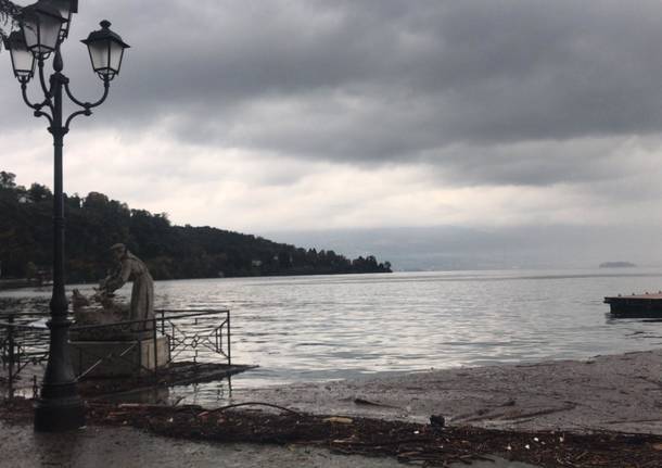 Esonda il lago maggiore