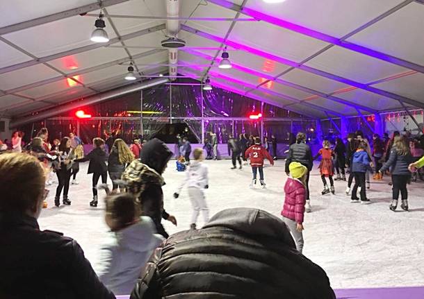 Festa per il palaghiaccio di Saronno