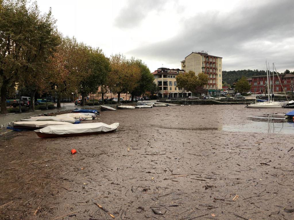 Il Lago Maggiore sempre più alto (foto del 2 novembre)