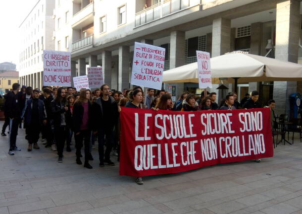 Studenti legnanesi in sciopero
