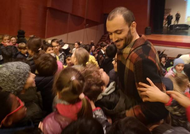 Ivan Basso incontro gli alunni per la campagna per la sicurezza stradale 