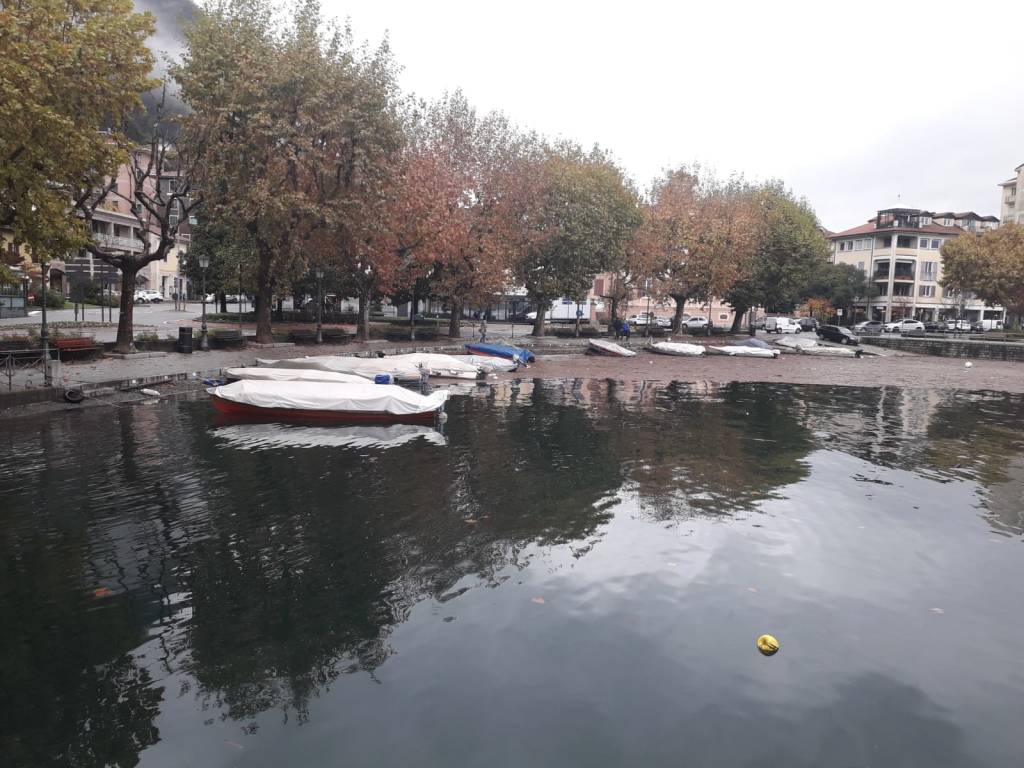 Laveno Mombello, il lago il 6 novembre 