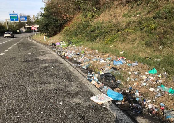 Malpensa: immondizia nelle aree di sosta