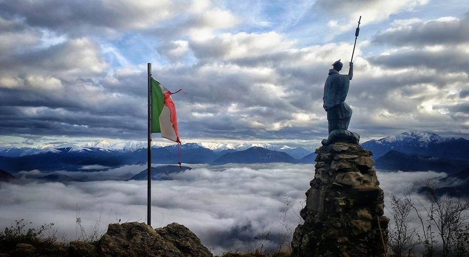 Nebbia su Ceresio - foto di Andrea Betti