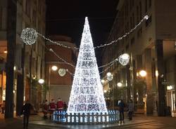 Si accende il Natale di Busto Arsizio