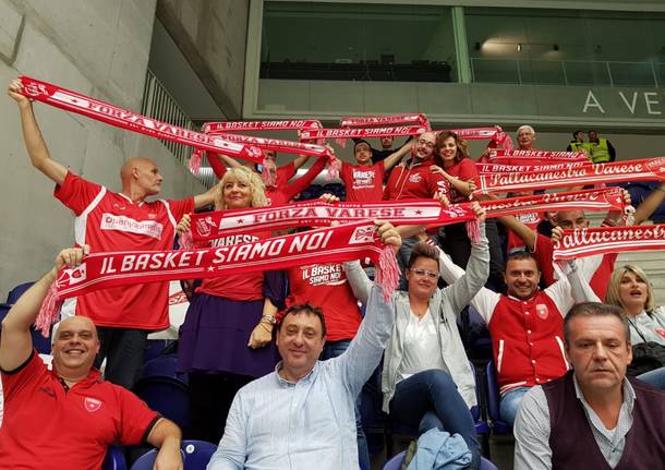 Tifosi basket varese