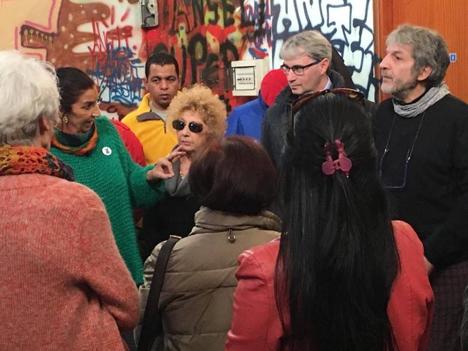 Tutti colori della solidarietà ai senzatetto