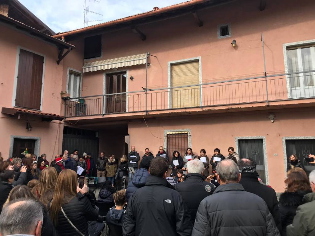 Un successo il mercatino di Galliate Lombardo