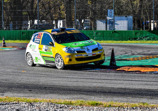 Lo spettacolo del Monza Rally Show visto da Luca Roncari