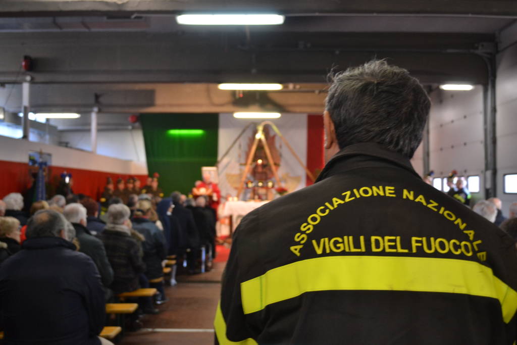 Vigili del fuoco premiati a Santa Barbara