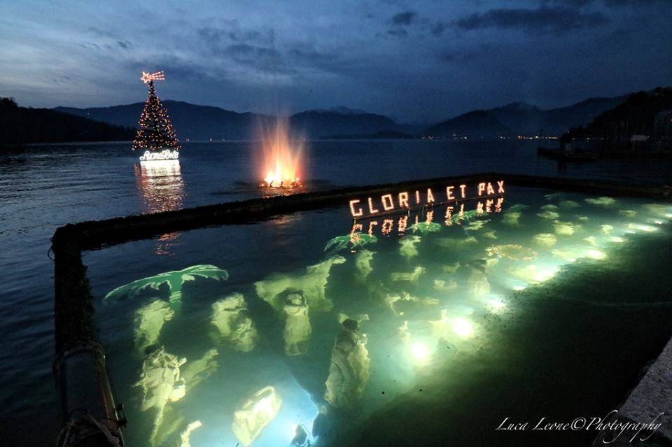 Il presepe sommerso di Laveno Mombello (foto di Luca Leone)