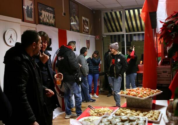 Knights: festa natalizia con i sostenitori della curva