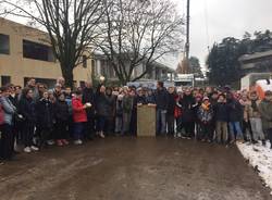 In gita al cantiere della scuola