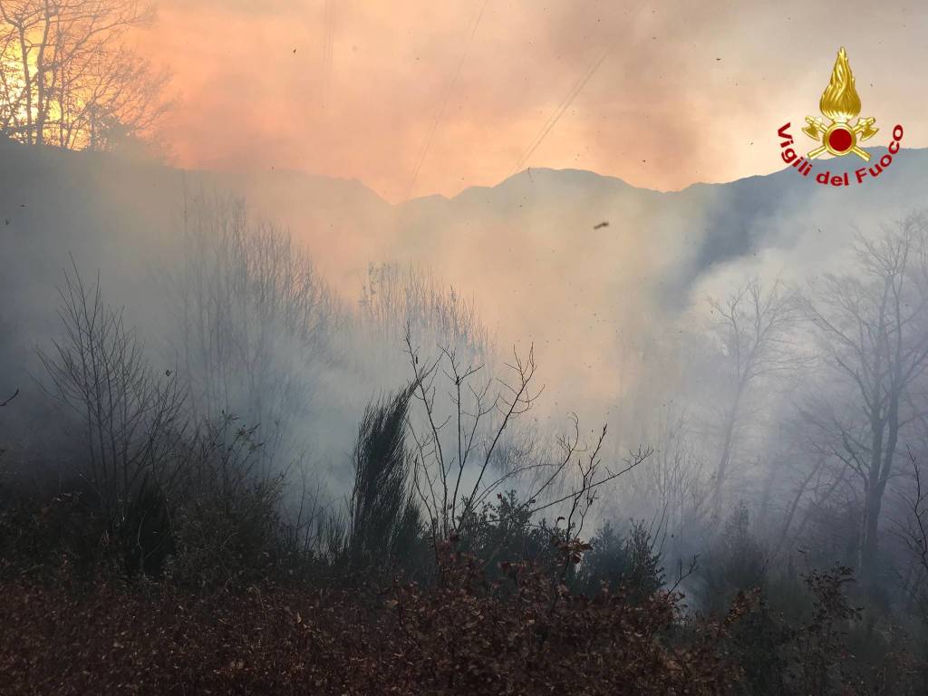 incendio cugliate fabiasco 31 dicembre 2018