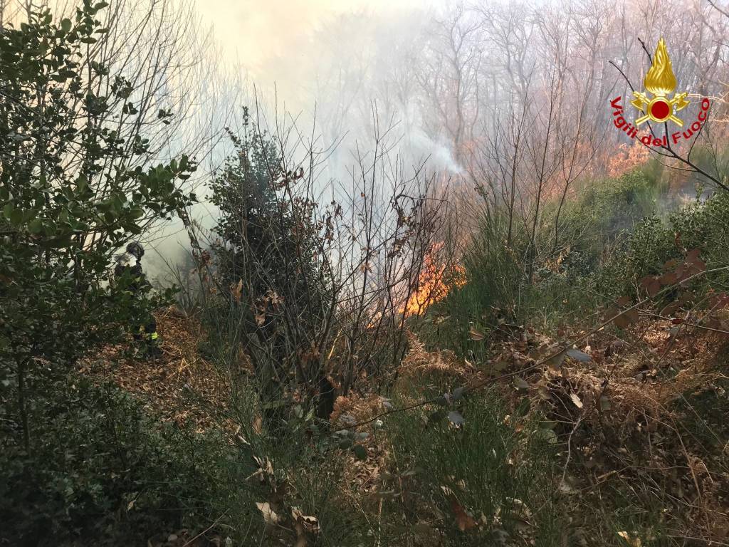 incendio cugliate fabiasco 31 dicembre 2018