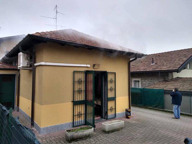 Incendio pizzeria a Besnate