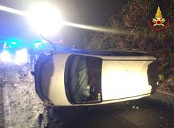 incidente laveno mombello vigili del fuoco