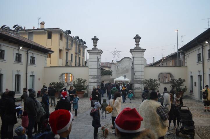 Natale cerro maggiore accensione luci e albero  11 