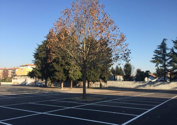 parcheggio via rovereto busto arsizio