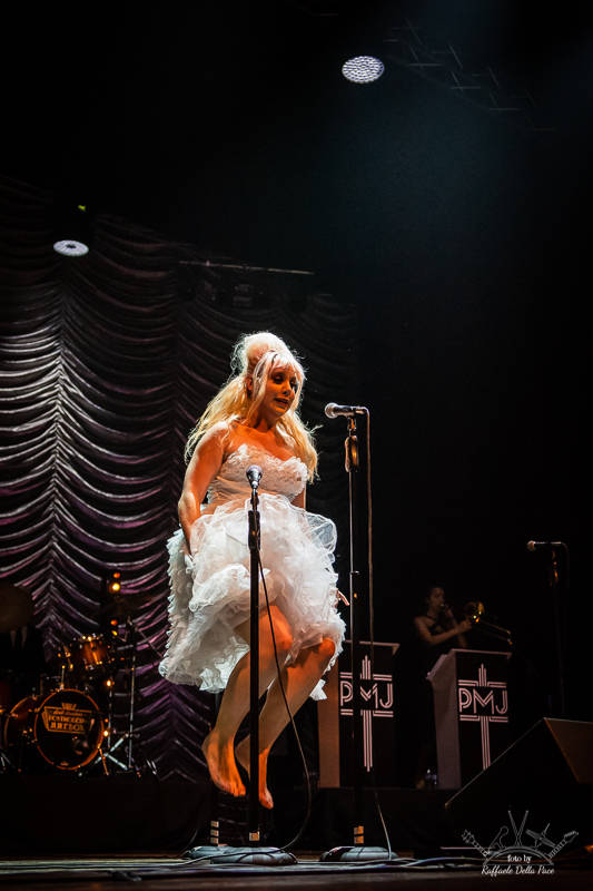 Postmoderm Jubox in concerto al teatro di Varese