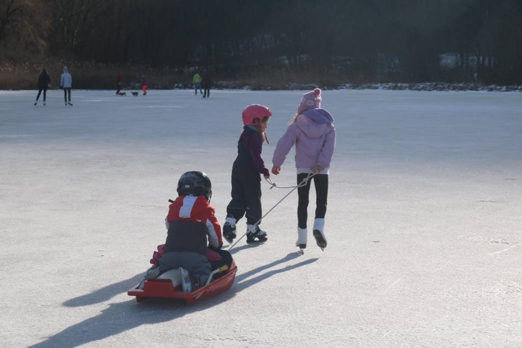 Si pattina alla torbiera di Ganna (foto di Luca Leone)