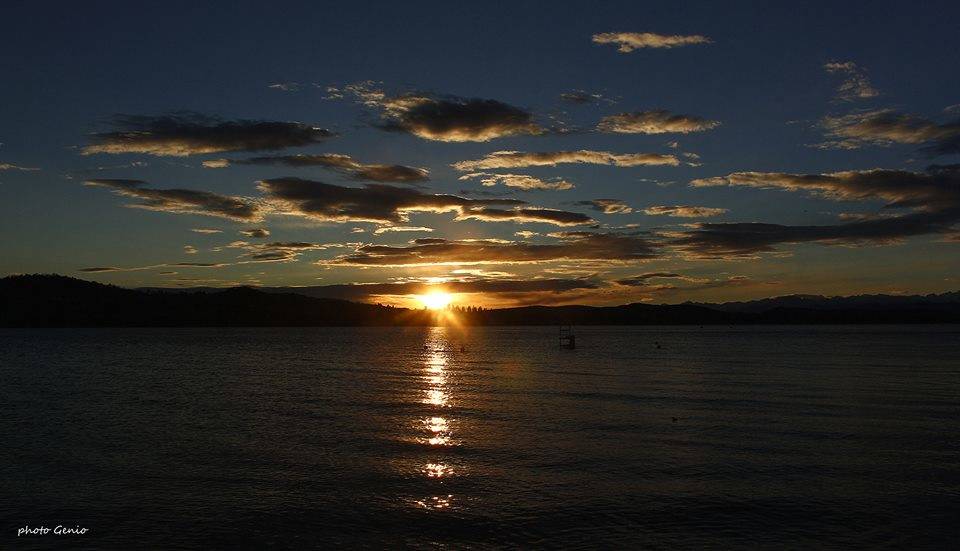 Tramonto alla Schiranna - foto di Eugenio Pigato 