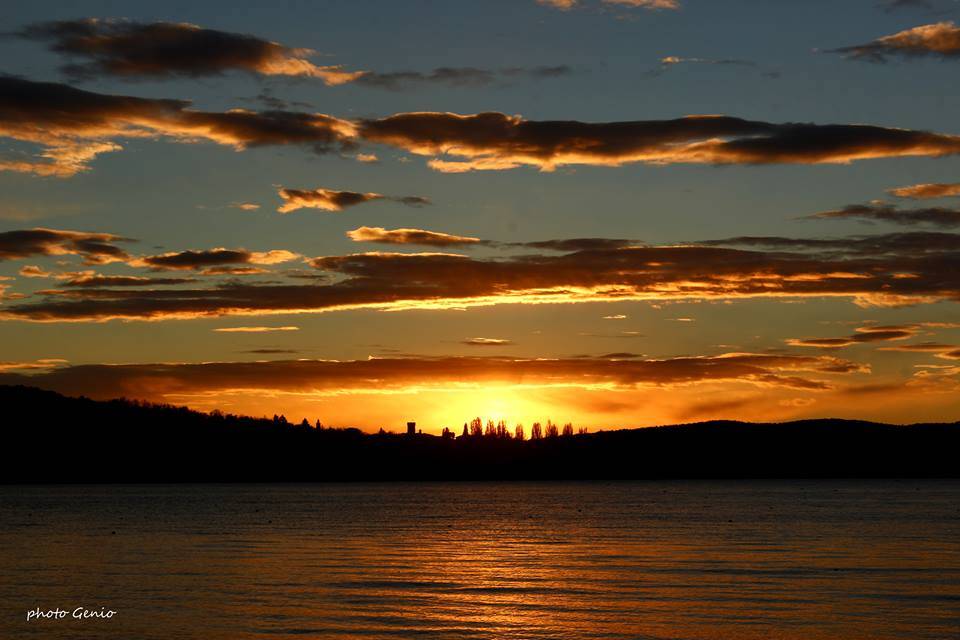 Tramonto alla Schiranna - foto di Eugenio Pigato 