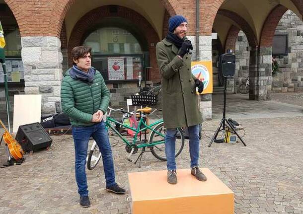Presentazione candidato sindaco Vivere Rescaldina e Noi X: Gilles Ielo