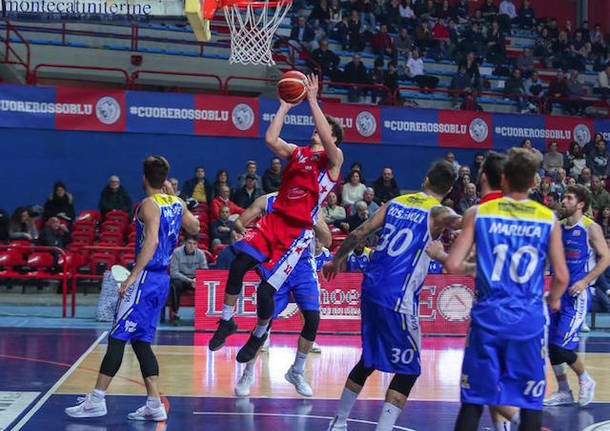 basket montecatini robur varese