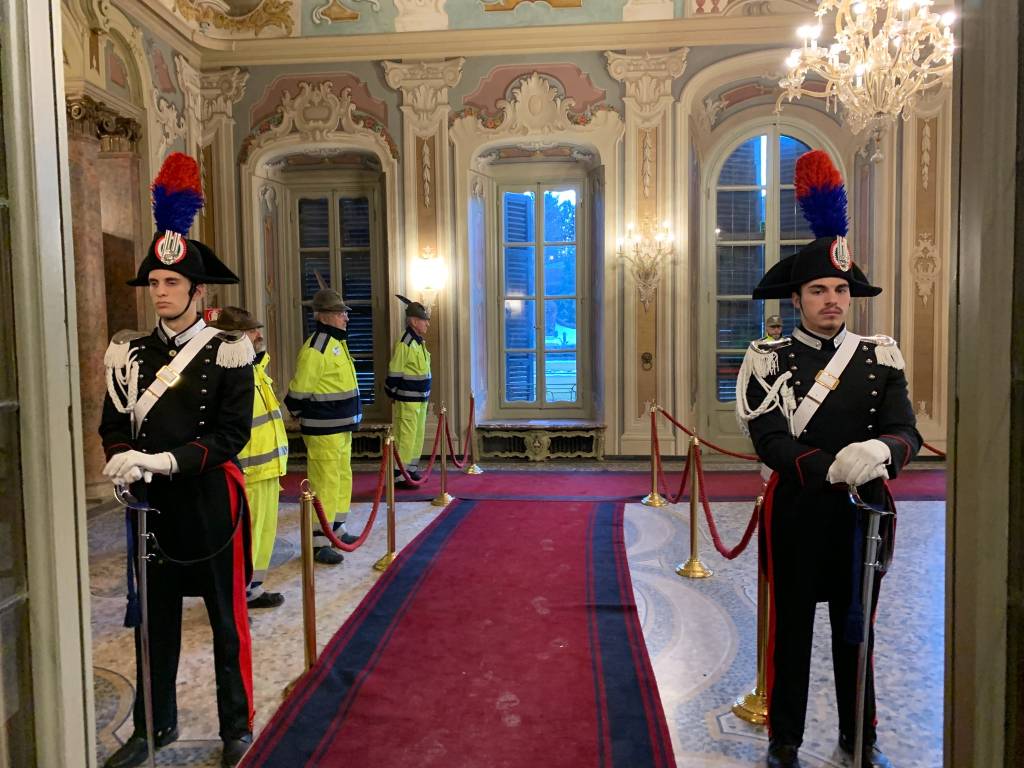Camera ardente in salone Estense per Giuseppe Zamberletti 