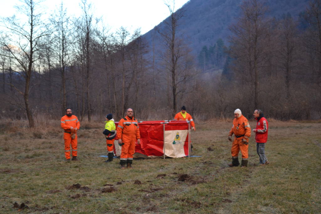 Incendio sulla Martica, ci si prepara per il secondo giorno