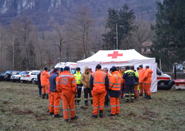 Incendio sulla Martica, ci si prepara per il secondo giorno