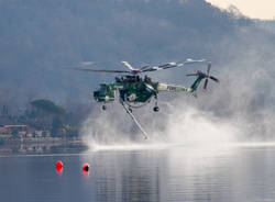 Incendio Martica, Canadair e elicotteri in azione