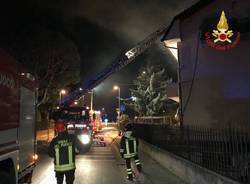 Due interventi per incendio tetto